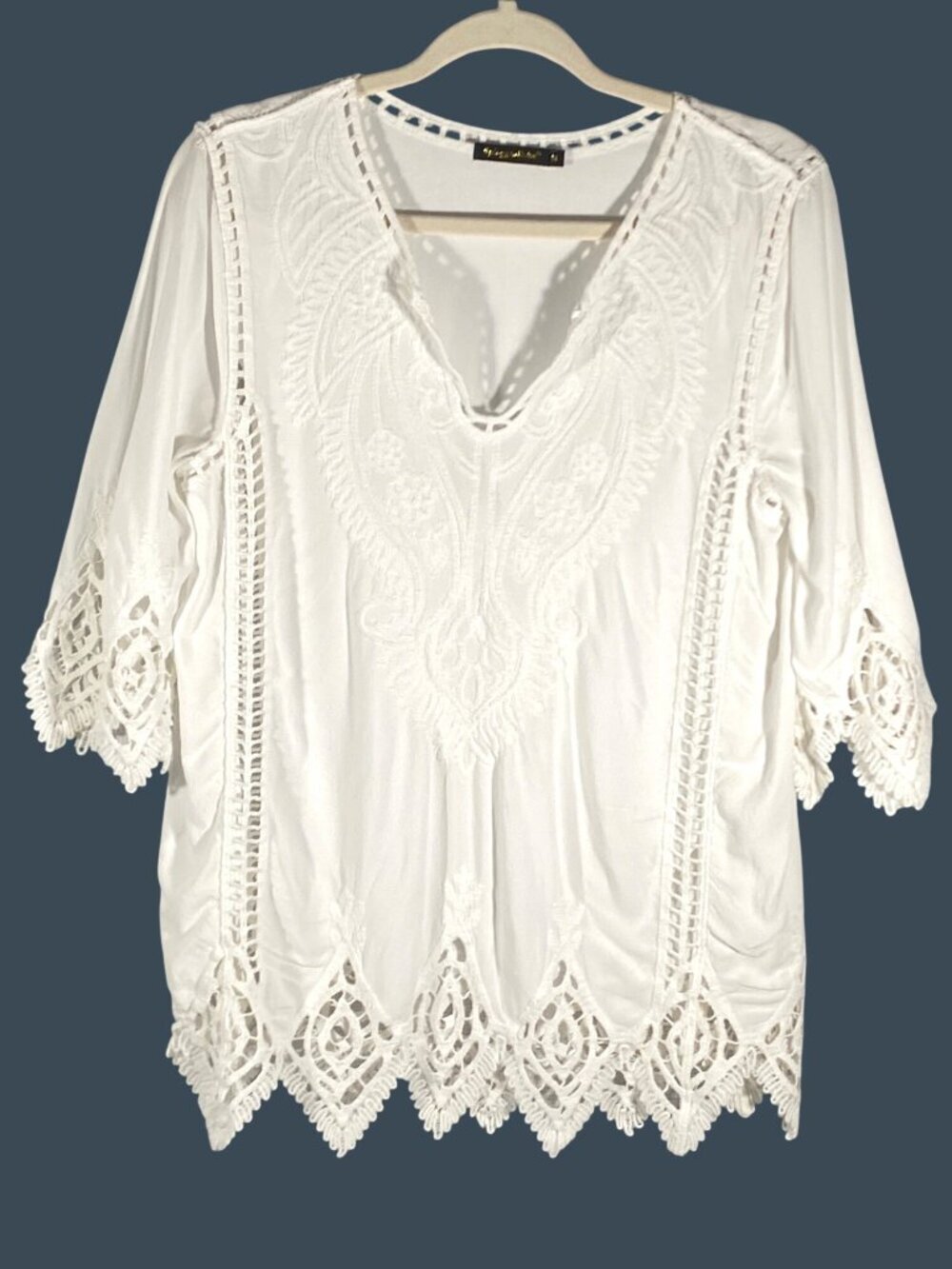 Spiaggia Dolce White Embroidered Lace crochet Trim Boho Tunic Top Medium